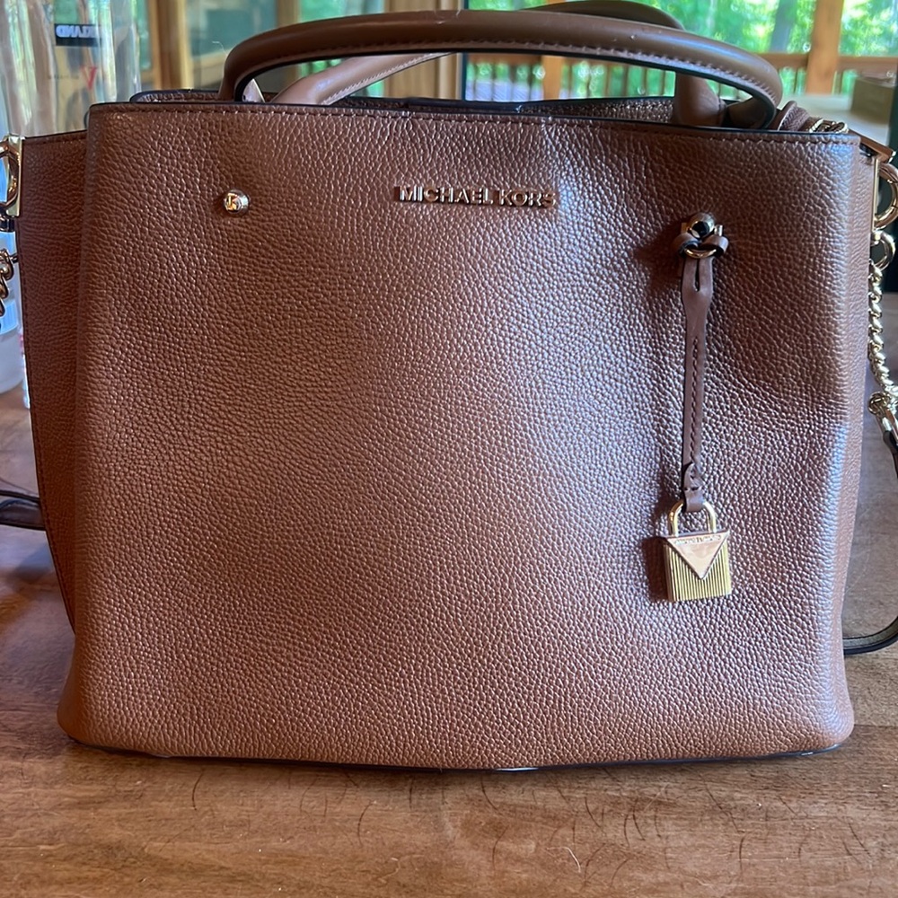 Michael Kors brown bag